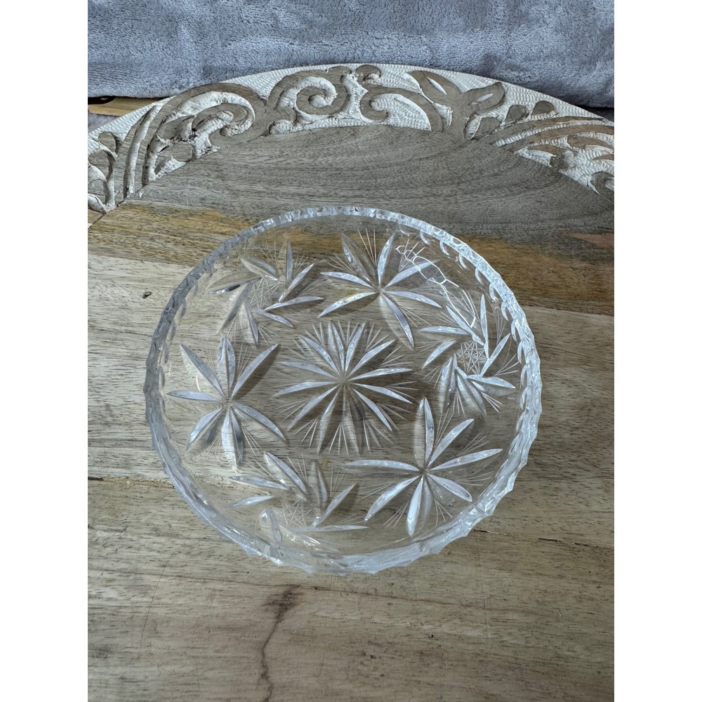 Vintage Cut Glass Starburst Pinwheel Scalloped Round Candy Bowl 5.5 Inch Clear